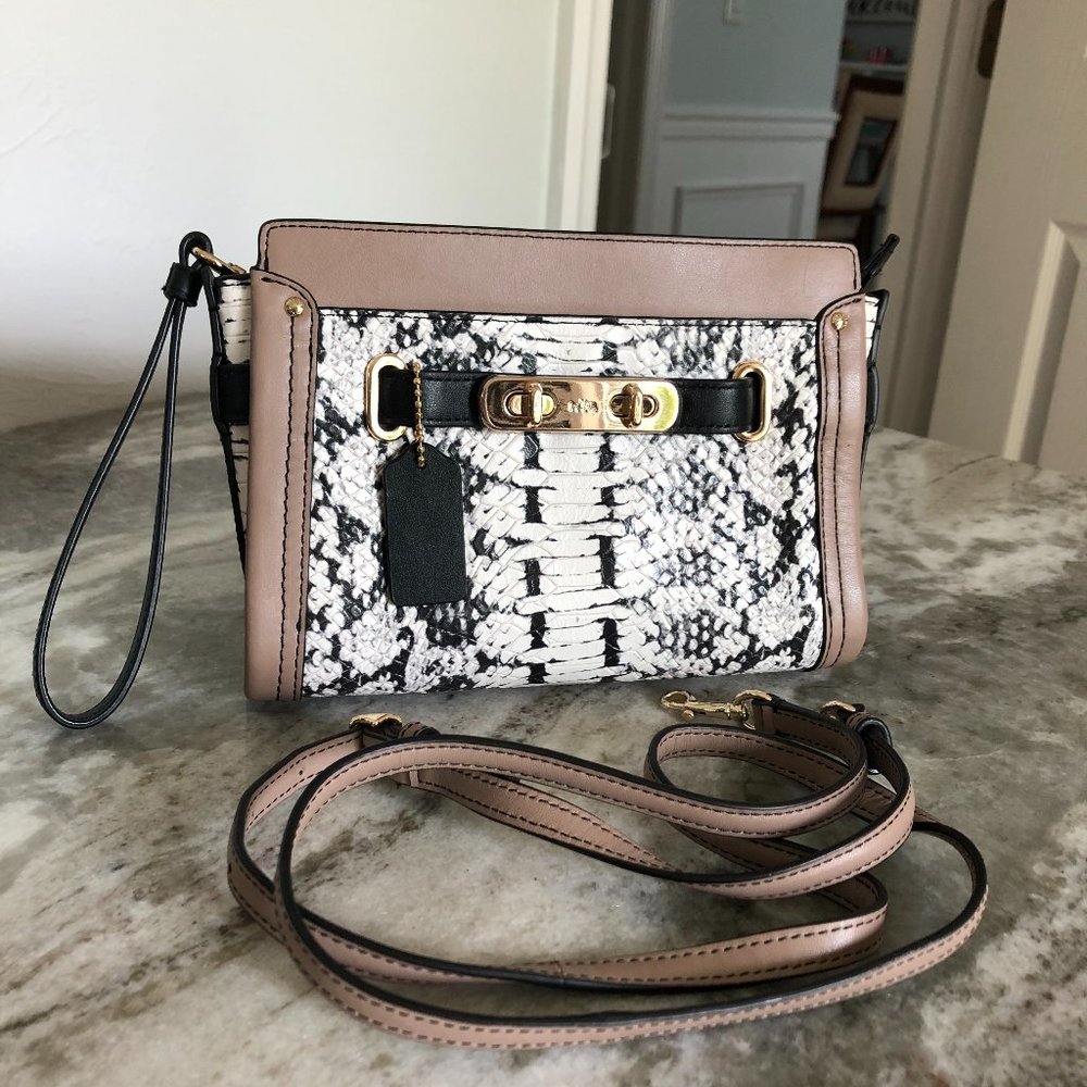 Coach Swagger Wristlet - Color Block Exotic Emboss